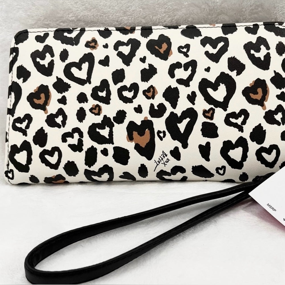 Betsey Johnson NEW Large Leopard Heart Print wristlet wallet NWT